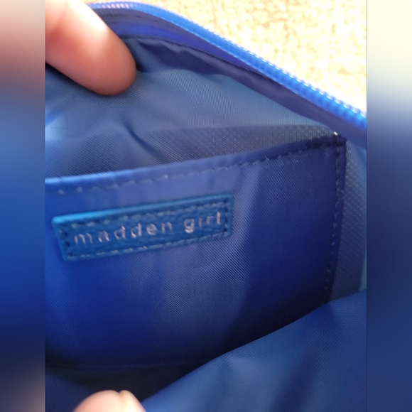 Madden Girl Oui Utility Bag - Picture 5 of 8